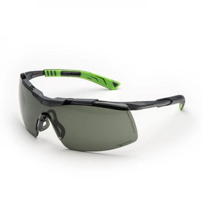 Ochelari de protectie UNIVET / Lacuna / Cu lentile fumurii