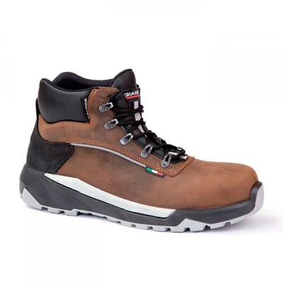 Bocanci de protecție MAKALU S3 CI WR SRC / Giasco / Bocanci protectie S3