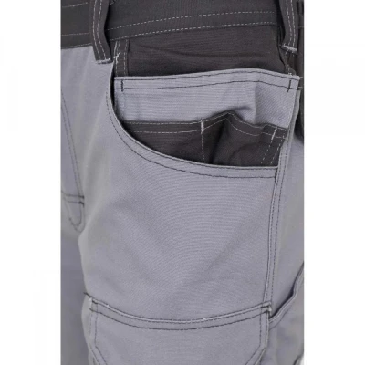 Pantaloni scurți din material stretch, cu buzunare / Velilla / Pantaloni scurti