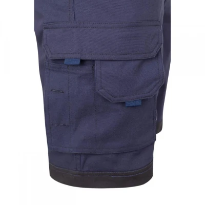 Pantaloni scurți din material stretch, cu buzunare / Velilla / Pantaloni scurti