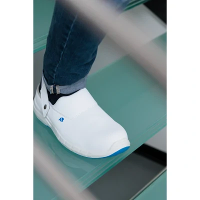 Saboți de lucru ARIOSA WHITE LOW SB FO A E SR ESD / AboutBlu / Incaltaminte protectie alba
