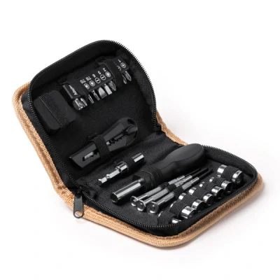 DECKER / Stamina / Truse scule, rulete, cuttere, lanterne, genti depozitare auto, accesorii auto