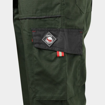 Salopetă de lucru PRISMA VARĂ VERDE/NEGRU / Stenso / Pantaloni salopeta cu pieptar