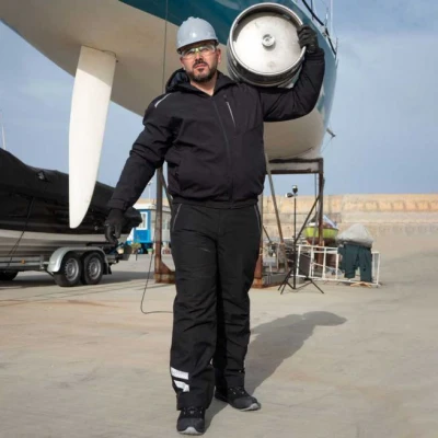 Salopetă de lucru REVOLT SOFTSHELL WINTER NEGRU / Stenso / Pantaloni salopeta cu pieptar