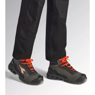 SHARK STA IMP LEAT MID S3S FO SR SC ESD / Diadora / Bocanci protectie S3S