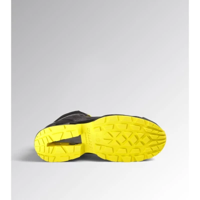 SHARK STABLE IMP MID S3S FO SR SC ESD / Diadora / Bocanci protectie S3S