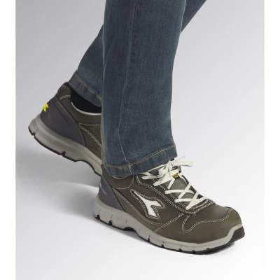 RUN LOW S3S FO SR ESD / Diadora / Pantofi protectie S3S