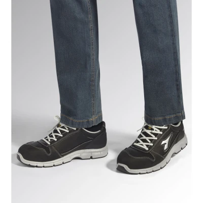 RUN LOW S3S FO SR ESD / Diadora / Pantofi protectie S3S