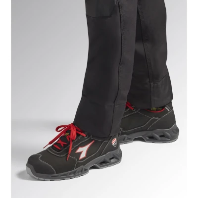 SHARK ENGINE LOW S3S FO SR ESD / Diadora / Pantofi protectie S3S