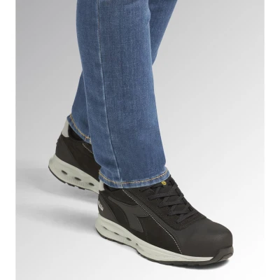 GLOVE A.BOX LOW PRO S3S / Diadora / Pantofi protectie S3S