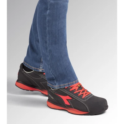 GLOVE HYPER LOW S1PS FO HRO SR ESD / Diadora / Pantofi protectie S1PS