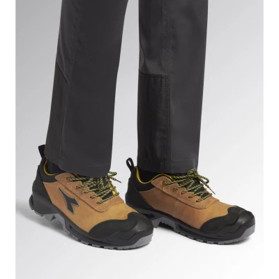 CLASSIC LOW S3S FO SC LG SR / Diadora / Pantofi protectie S3S