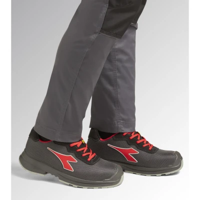 FLASH LOW S3S FO SR LG SC ESD / Diadora / Pantofi protectie S3S